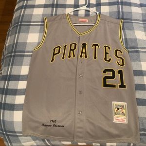Pittsburg Pirates Roberto Clemente Vest